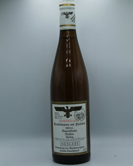 Weinflasche mit Weißwein, Rotwein, Rotweinflasche, Weißweinflasche mit gutem Etikett aus Deutschland, alter Wein in Weinflasche, gut erhaltener alter Wein, Weinrarität
