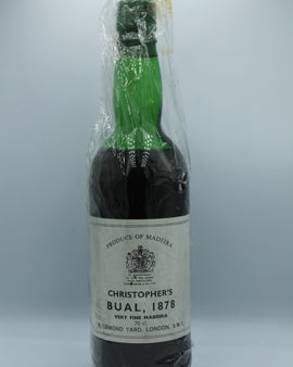 Weinflasche mit Weißwein, Rotwein, Rotweinflasche, Weißweinflasche mit gutem Etikett aus Deutschland, alter Wein in Weinflasche, gut erhaltener alter Wein, Weinrarität