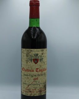 Weinflasche mit Weißwein, Rotwein, Rotweinflasche, Weißweinflasche mit gutem Etikett aus Deutschland, alter Wein in Weinflasche, gut erhaltener alter Wein, Weinrarität
